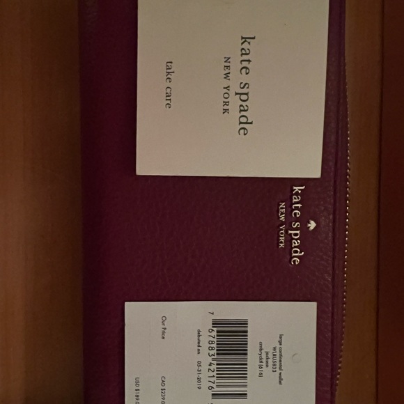 Kate Spade Wallet. - Picture 4 of 4